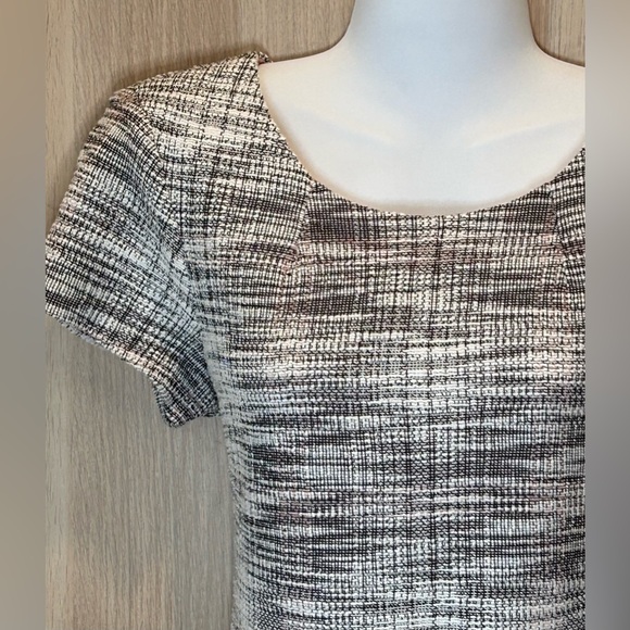 Connected Apparel Nora Tweed Pocket Detail Dress in Cameo Size 8P Light Academia - Picture 3 of 8